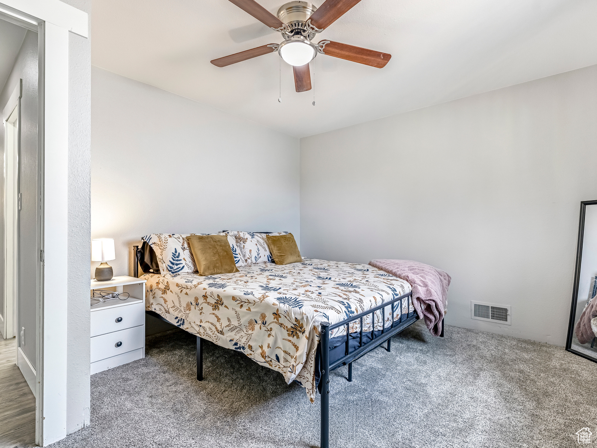 Payson, Utah 84651, United States, 4 Bedrooms Bedrooms, ,3 BathroomsBathrooms,Residential,Active,195358