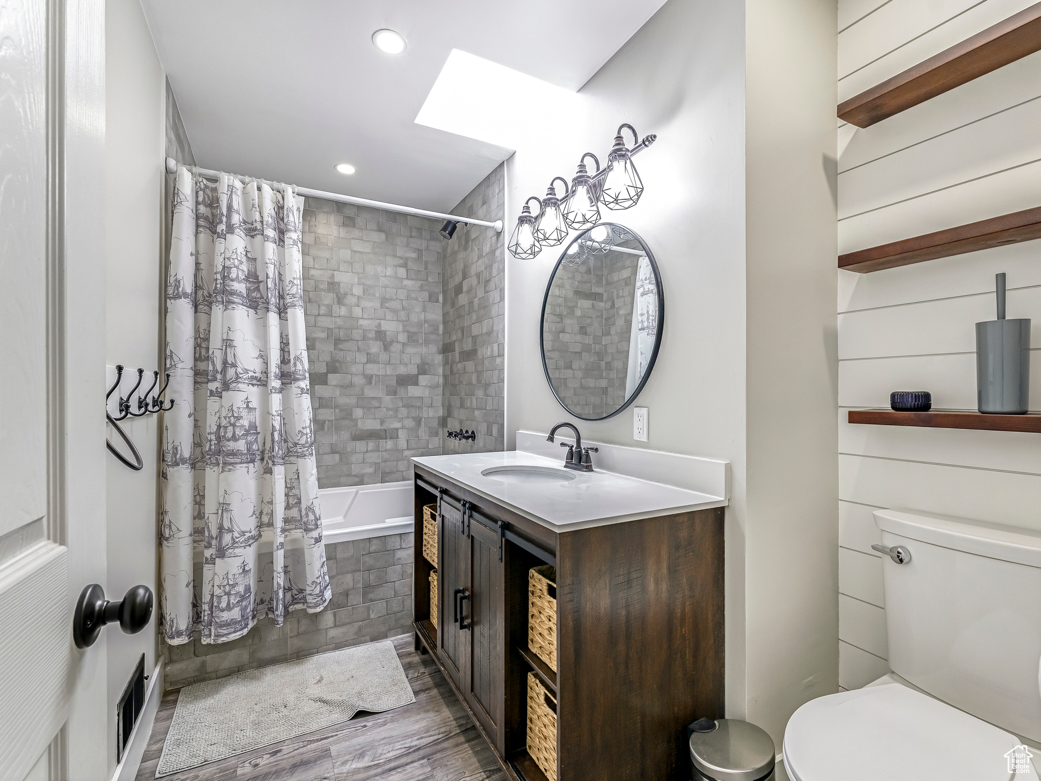 Payson, Utah 84651, United States, 4 Bedrooms Bedrooms, ,3 BathroomsBathrooms,Residential,Active,195358