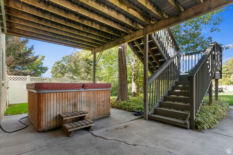Tiny photo for 19 N LONE PEAK DR, Alpine, UT 84004 (MLS # 2115239)