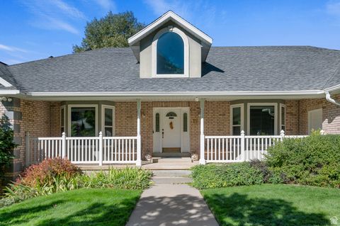 Tiny photo for 19 N LONE PEAK DR, Alpine, UT 84004 (MLS # 2115239)