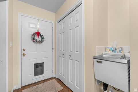 Tiny photo for 19 N LONE PEAK DR, Alpine, UT 84004 (MLS # 2115239)