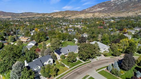 Tiny photo for 19 N LONE PEAK DR, Alpine, UT 84004 (MLS # 2115239)