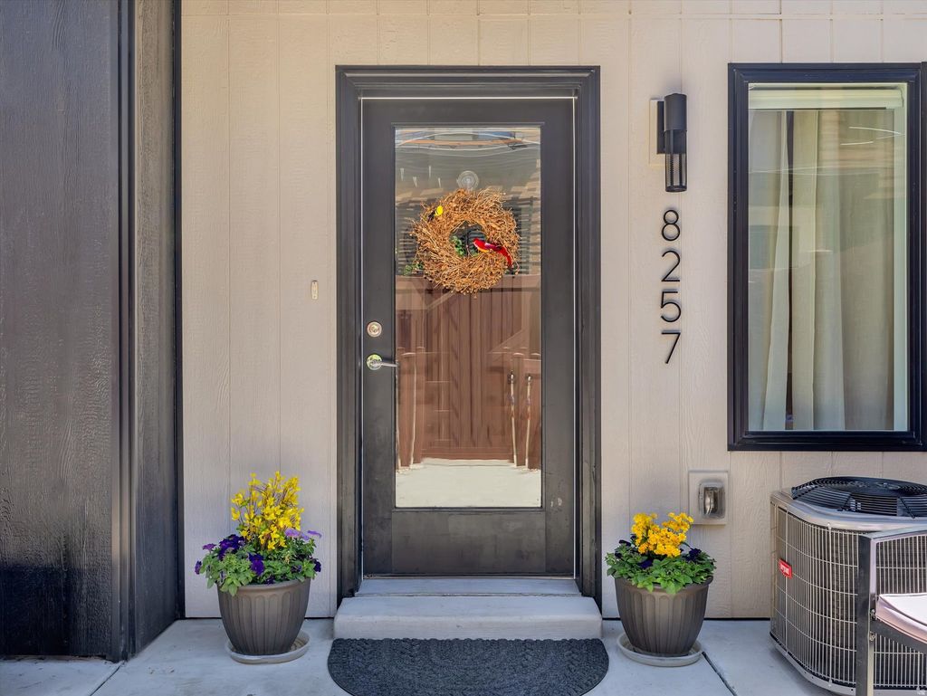 Photo of 8257 N SANDALWOOD LN, Park City, UT 84098 (MLS # 2128183)