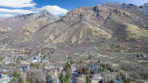 Tiny photo for 1296 E OAKWOOD CIR N, Alpine, UT 84004 (MLS # 2141746)