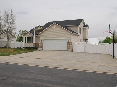 Tiny photo for 7335 S QUARTZ HILL DR, West Jordan, UT 84081 (MLS # 2147256)