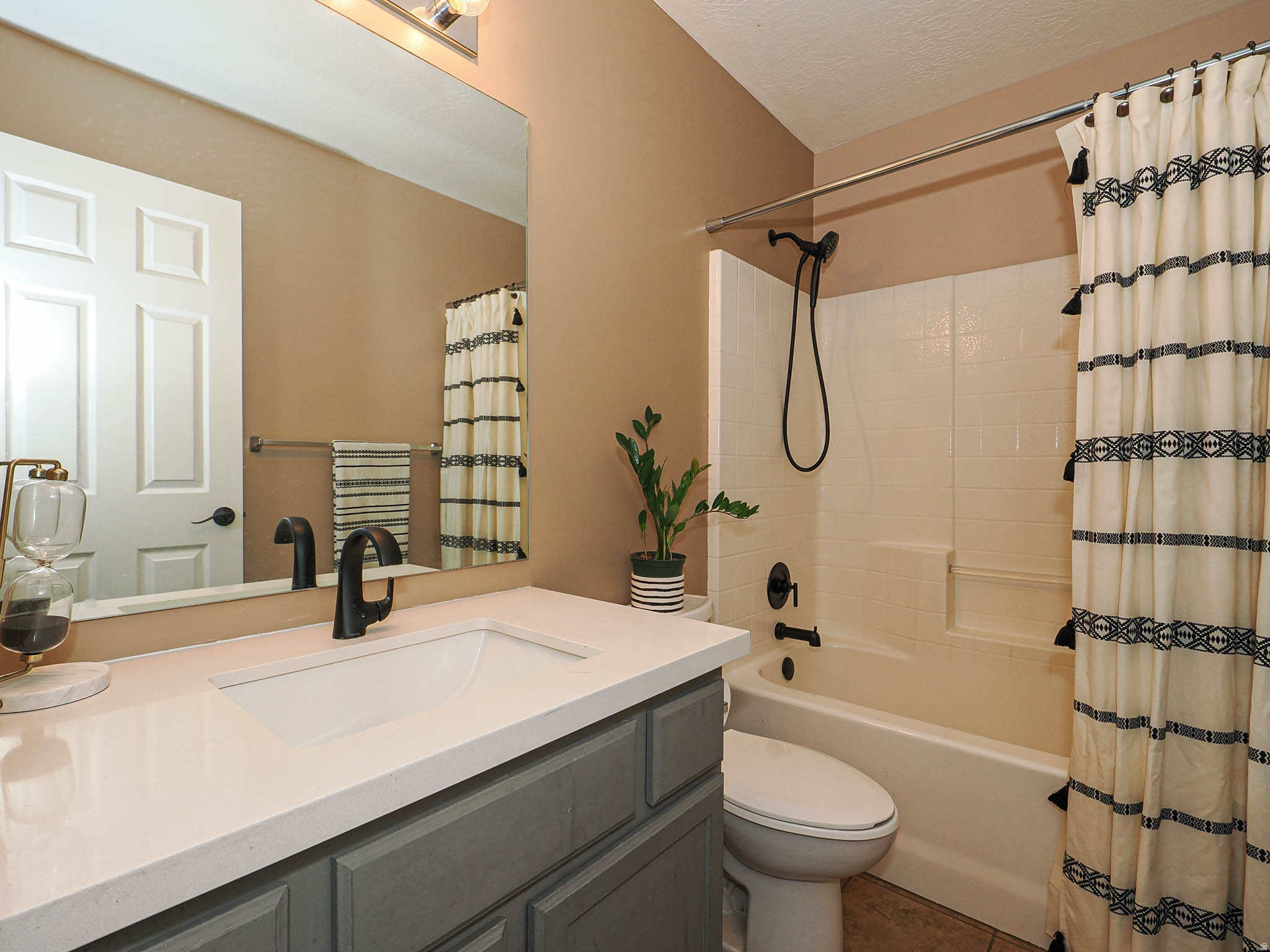 SHADOW MOUNTAIN SOUTH PHASE 8 - Residential