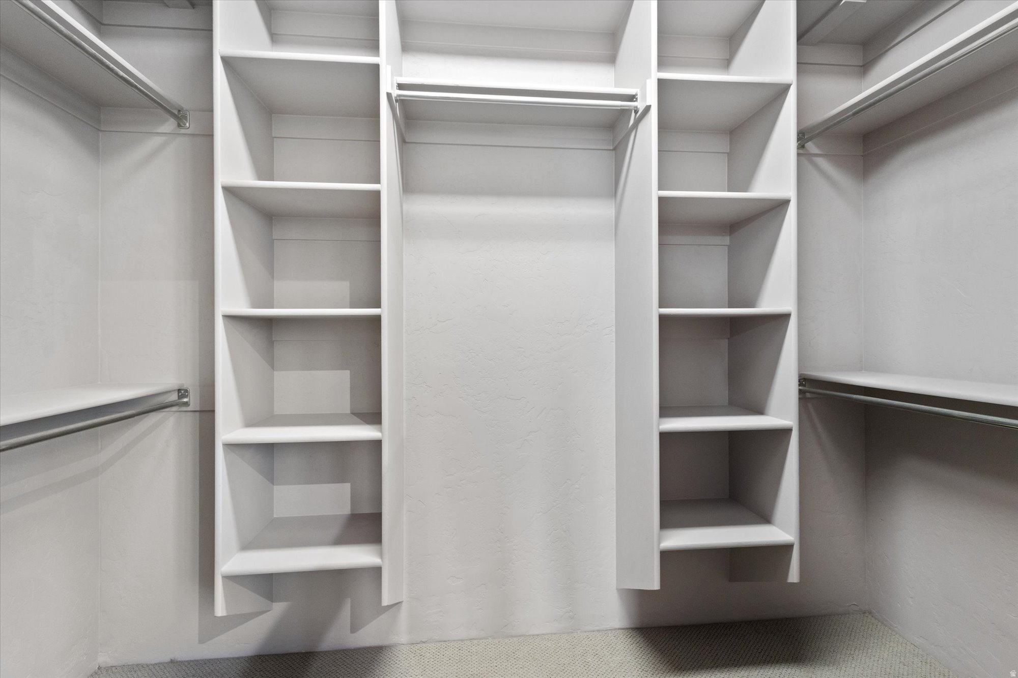 EAGLEPOINTE ESTATES - Residential