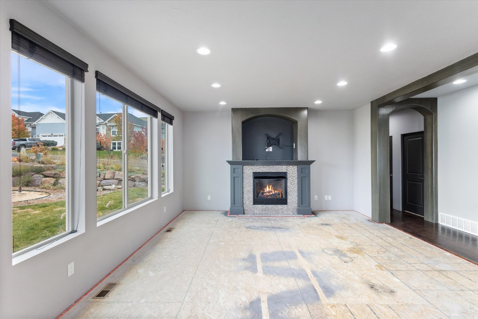 EAGLEPOINTE ESTATES - Residential