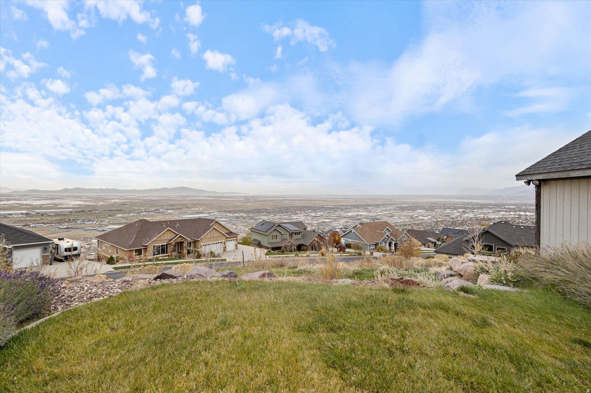 EAGLEPOINTE ESTATES - Residential