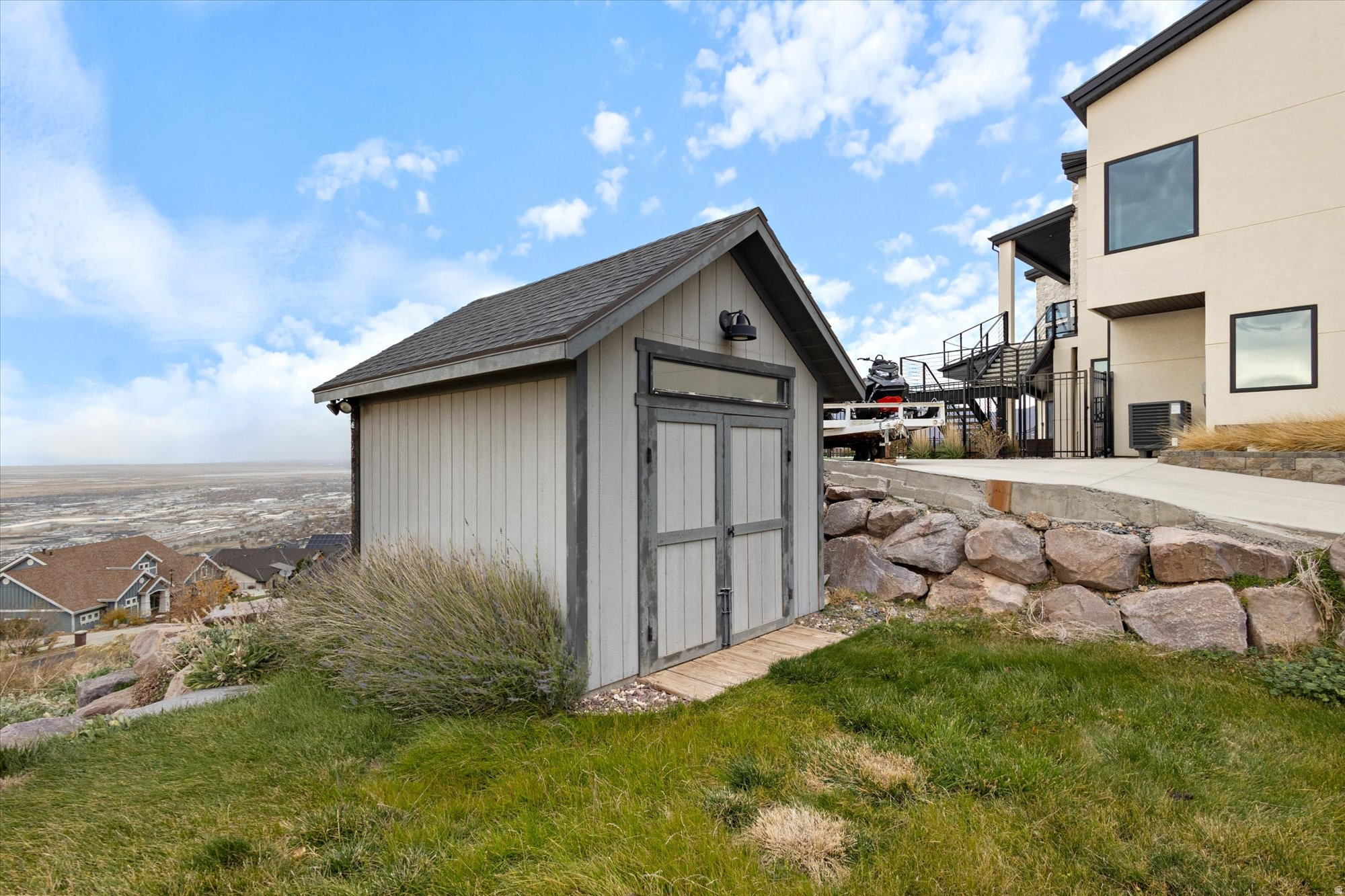 EAGLEPOINTE ESTATES - Residential