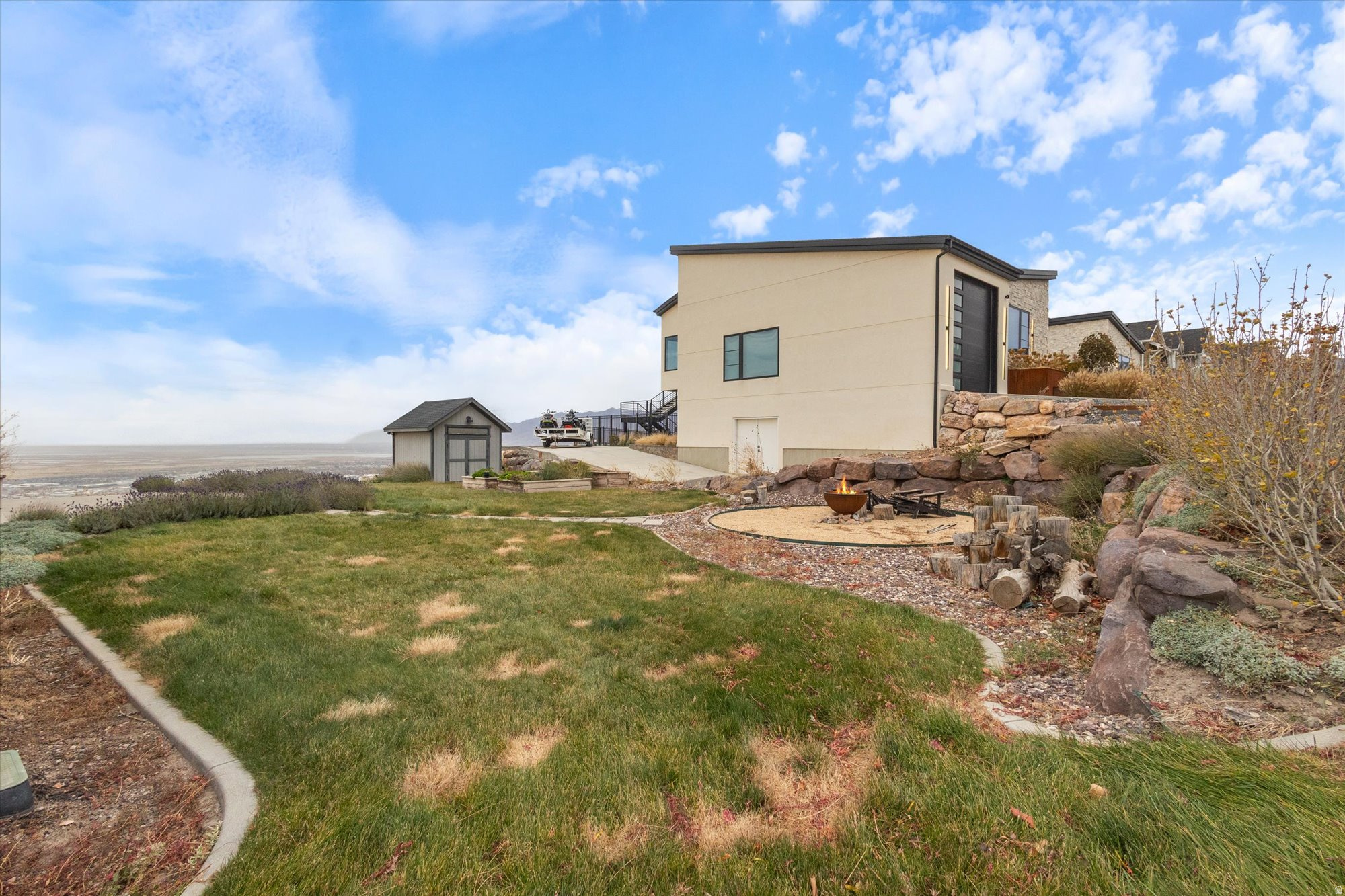 EAGLEPOINTE ESTATES - Residential