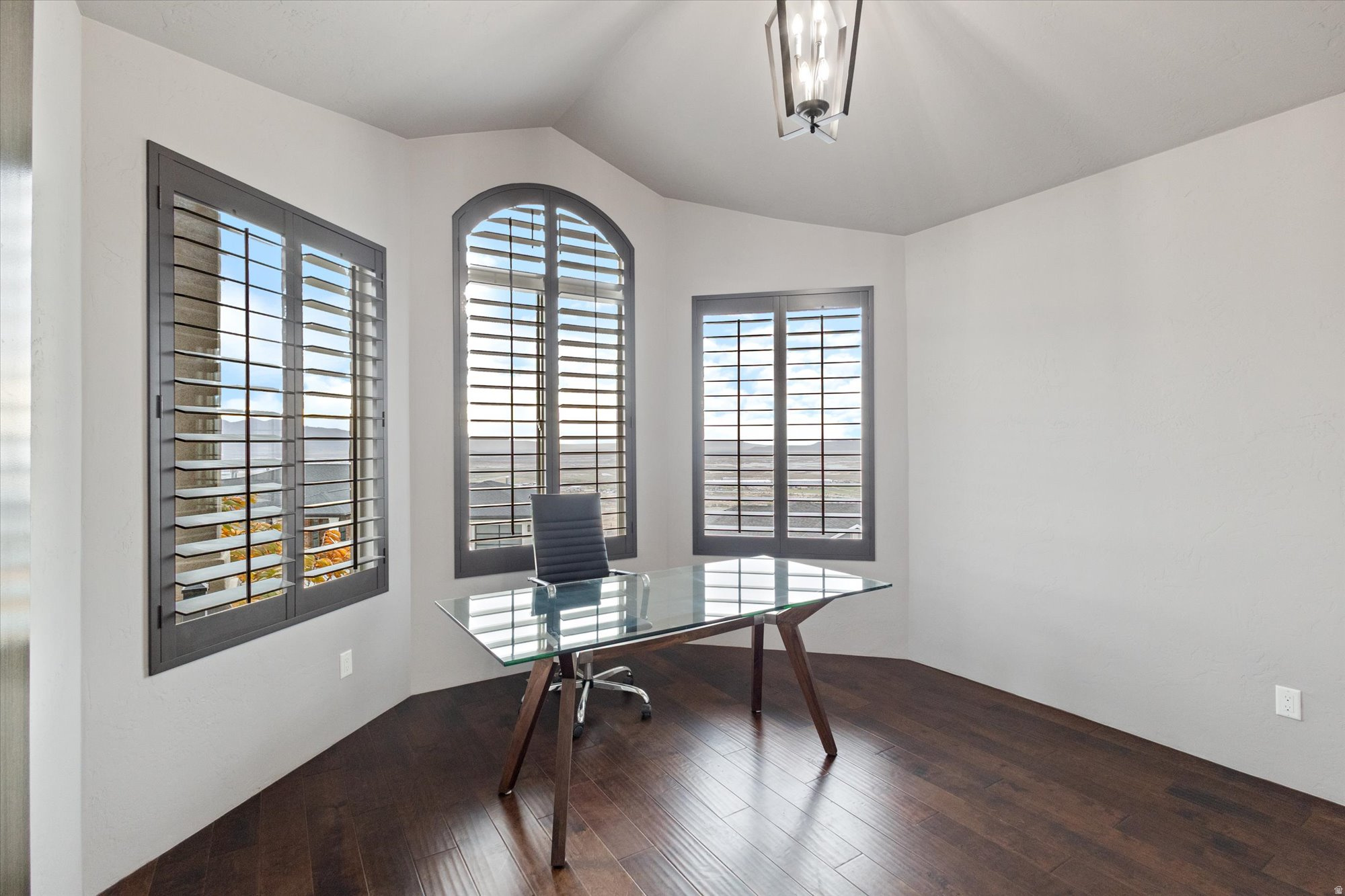 EAGLEPOINTE ESTATES - Residential