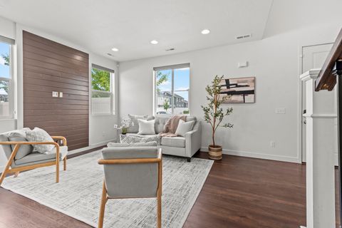 Tiny photo for 1812 W PARKVIEW DR S, Syracuse, UT 84075 (MLS # 2160992)