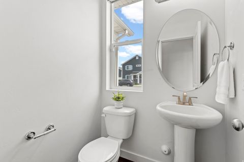 Tiny photo for 1812 W PARKVIEW DR S, Syracuse, UT 84075 (MLS # 2160992)