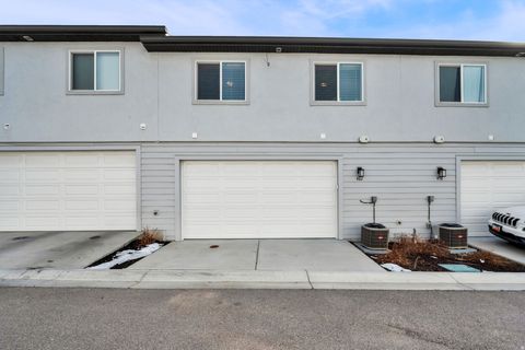 Tiny photo for 462 E LONDON WAY #30, Clearfield, UT 84015 (MLS # 2139402)