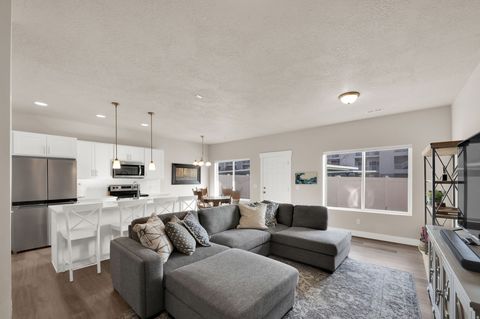 Tiny photo for 462 E LONDON WAY #30, Clearfield, UT 84015 (MLS # 2139402)