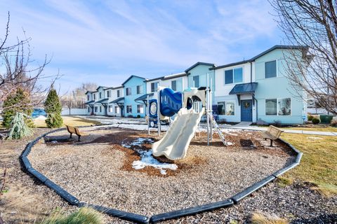 Tiny photo for 462 E LONDON WAY #30, Clearfield, UT 84015 (MLS # 2139402)