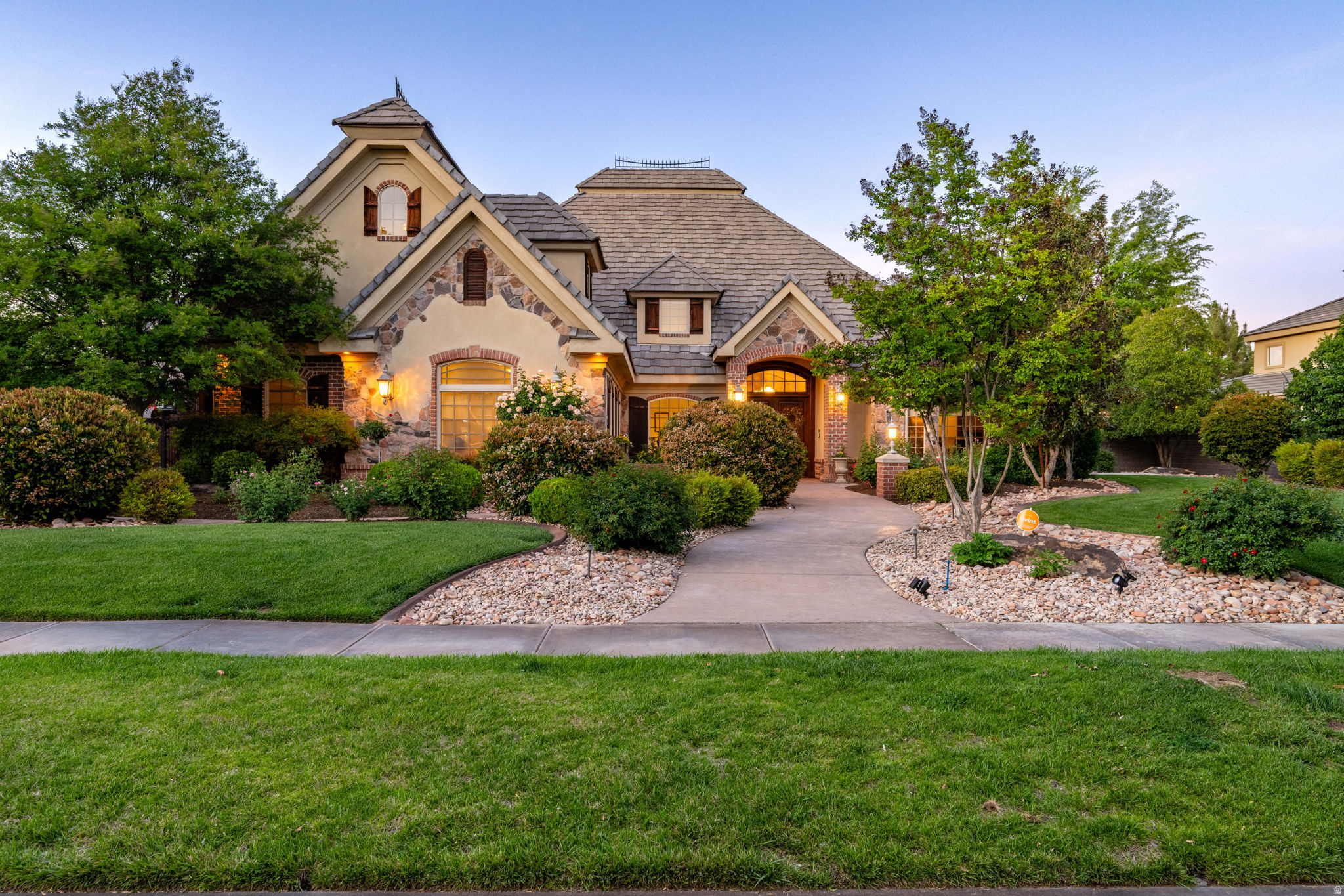 COTTONWOOD CREEK - Residential