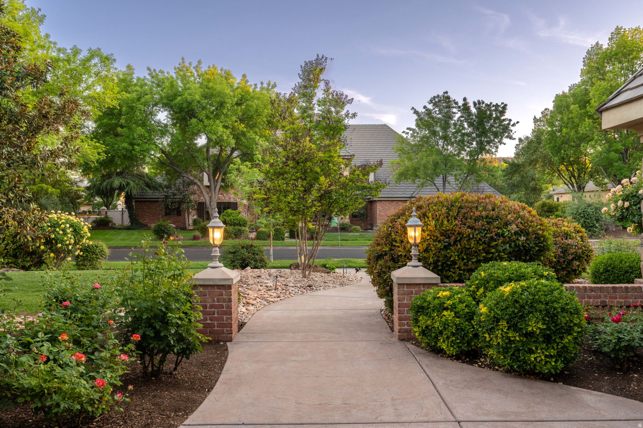 COTTONWOOD CREEK - Residential