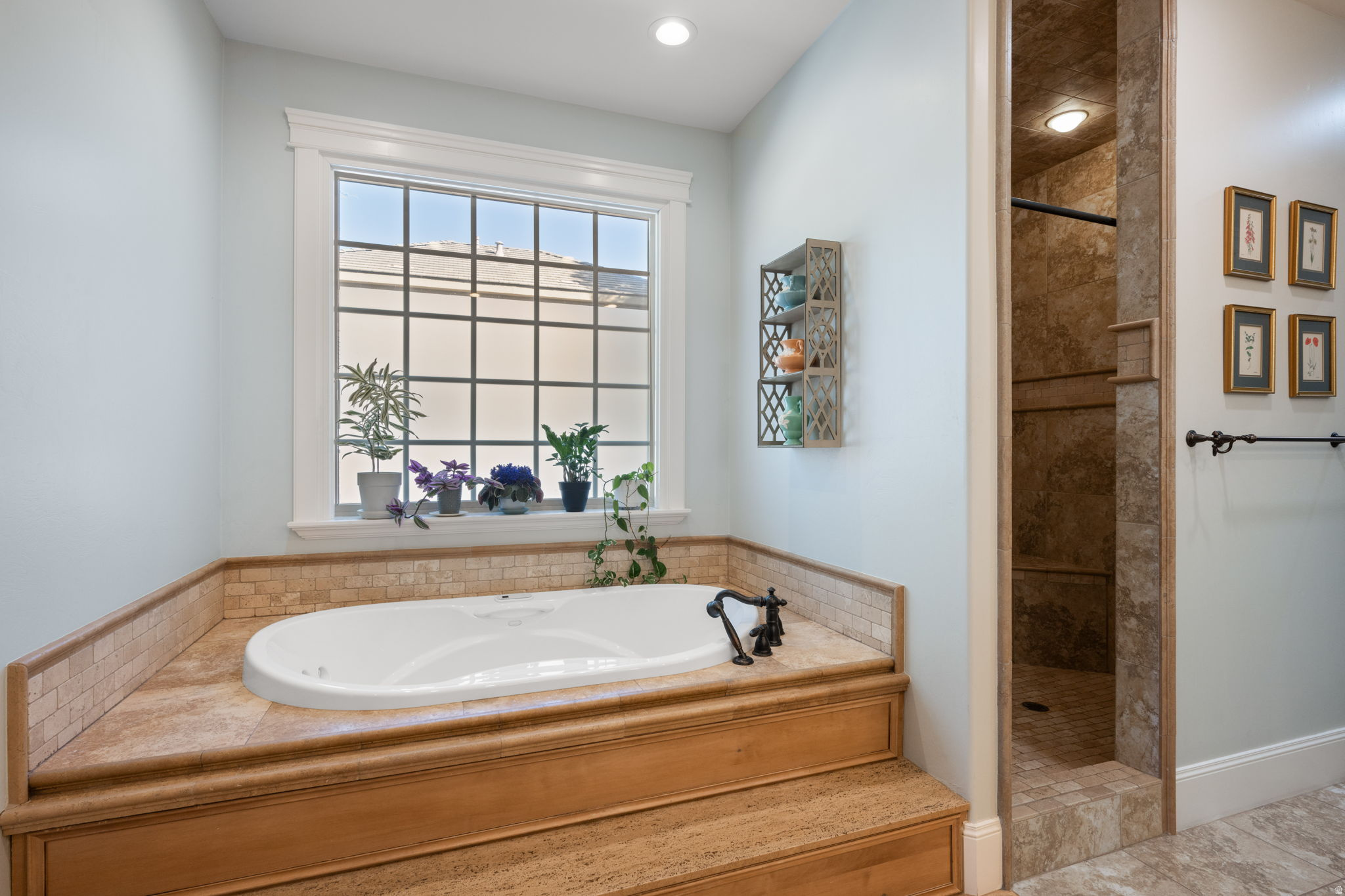 COTTONWOOD CREEK - Residential