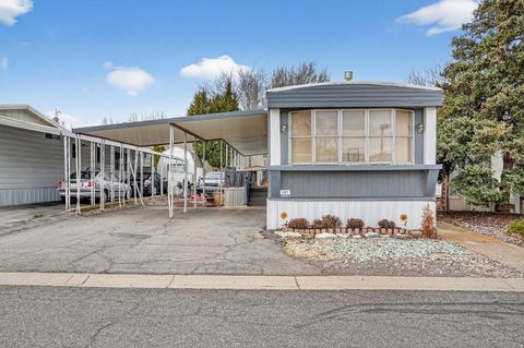 Photo of 188 EXCALIBUR ST #187, North Salt Lake, UT 84054 (MLS # 2137635)