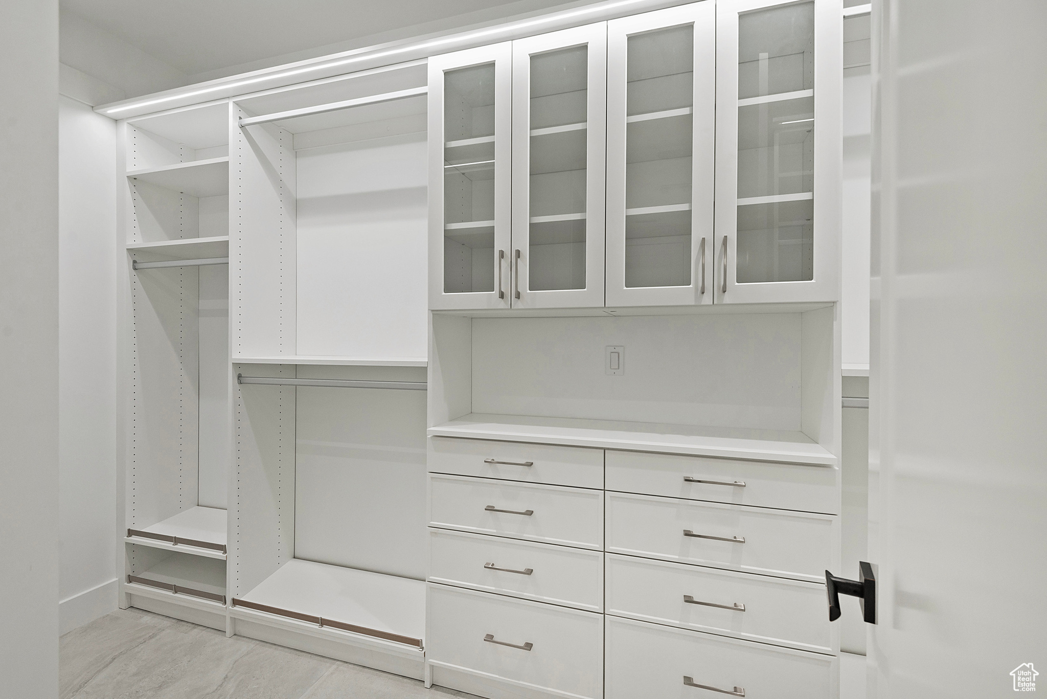 CREEKSIDE - Residential