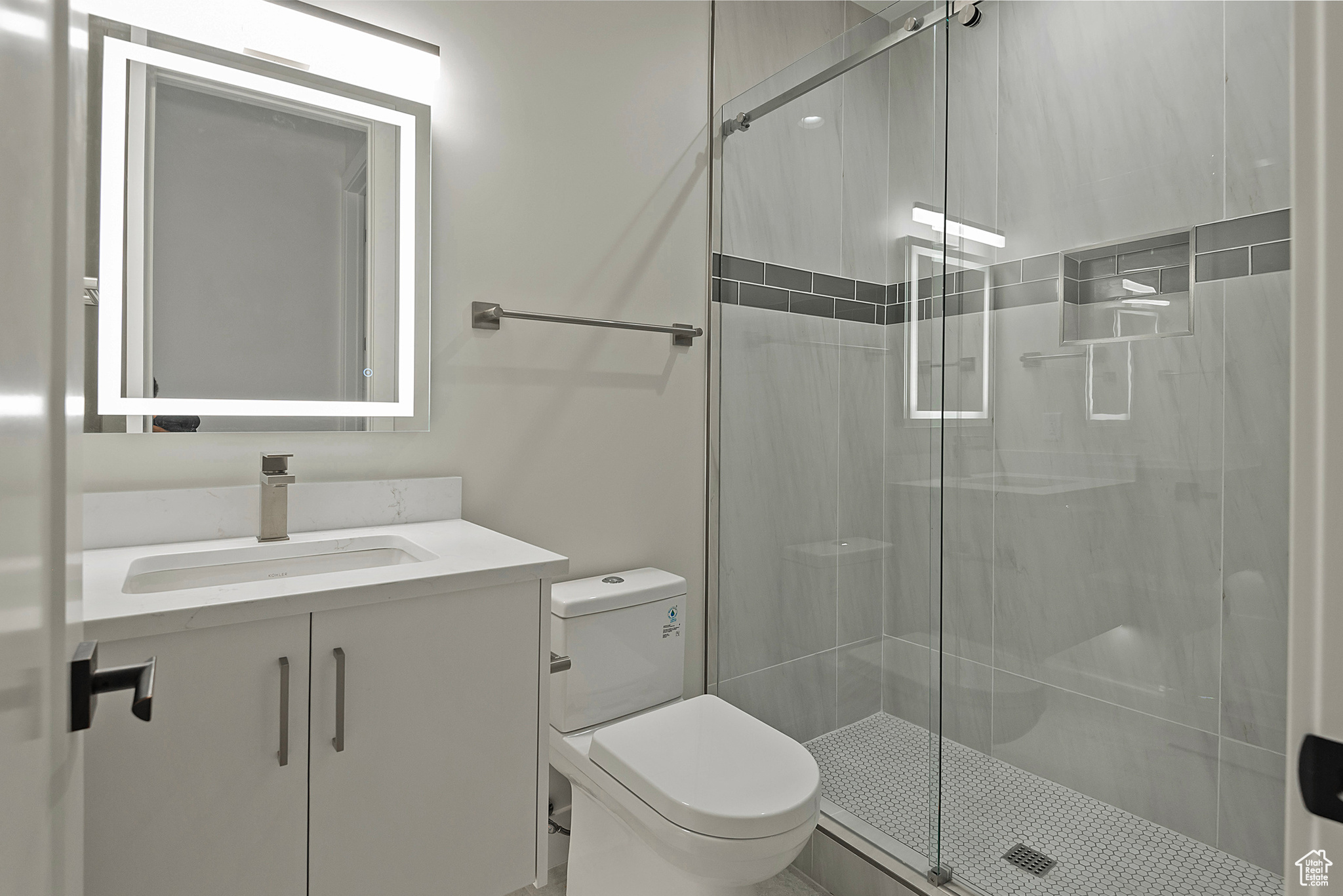 CREEKSIDE - Residential