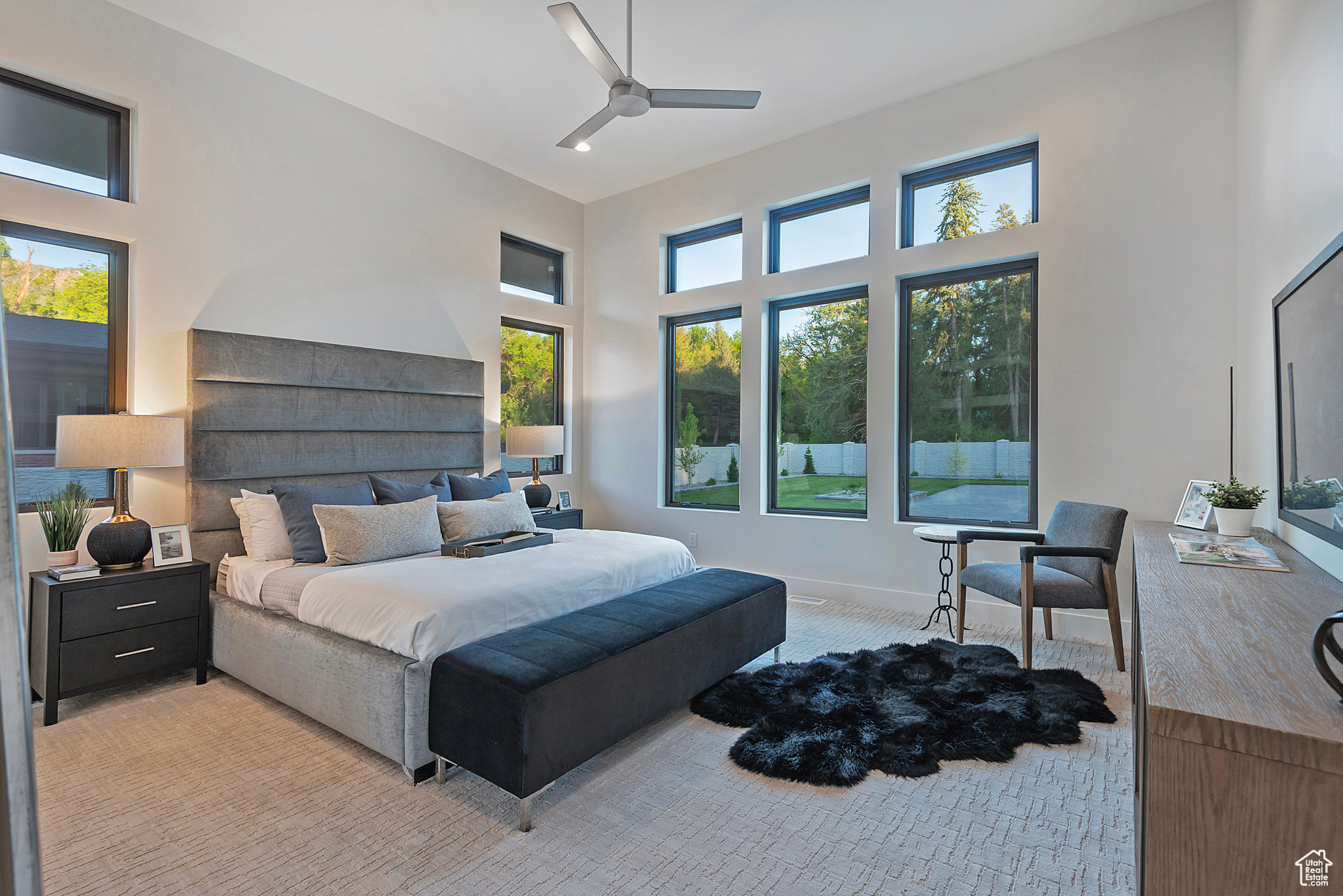 CREEKSIDE - Residential