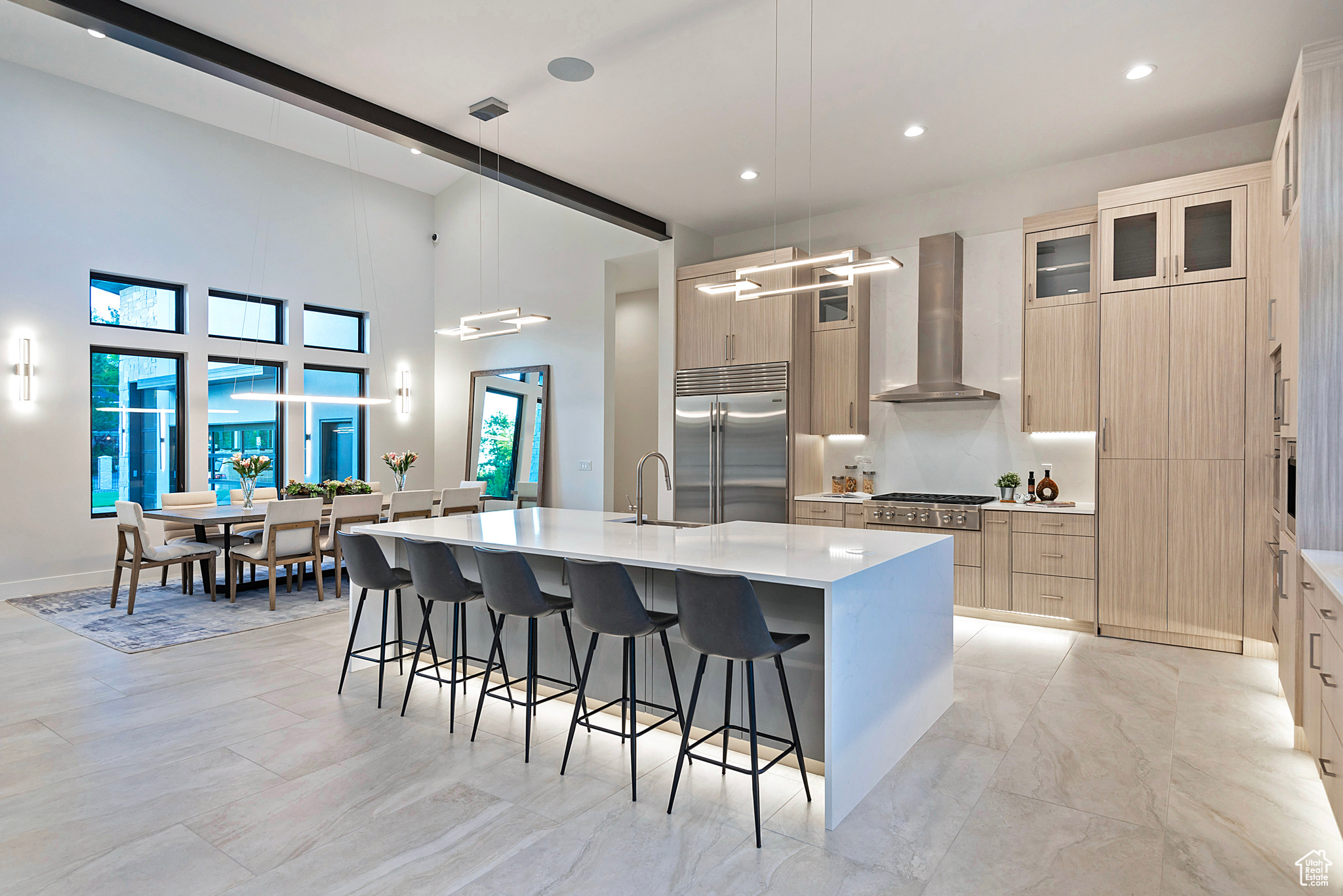 CREEKSIDE - Residential