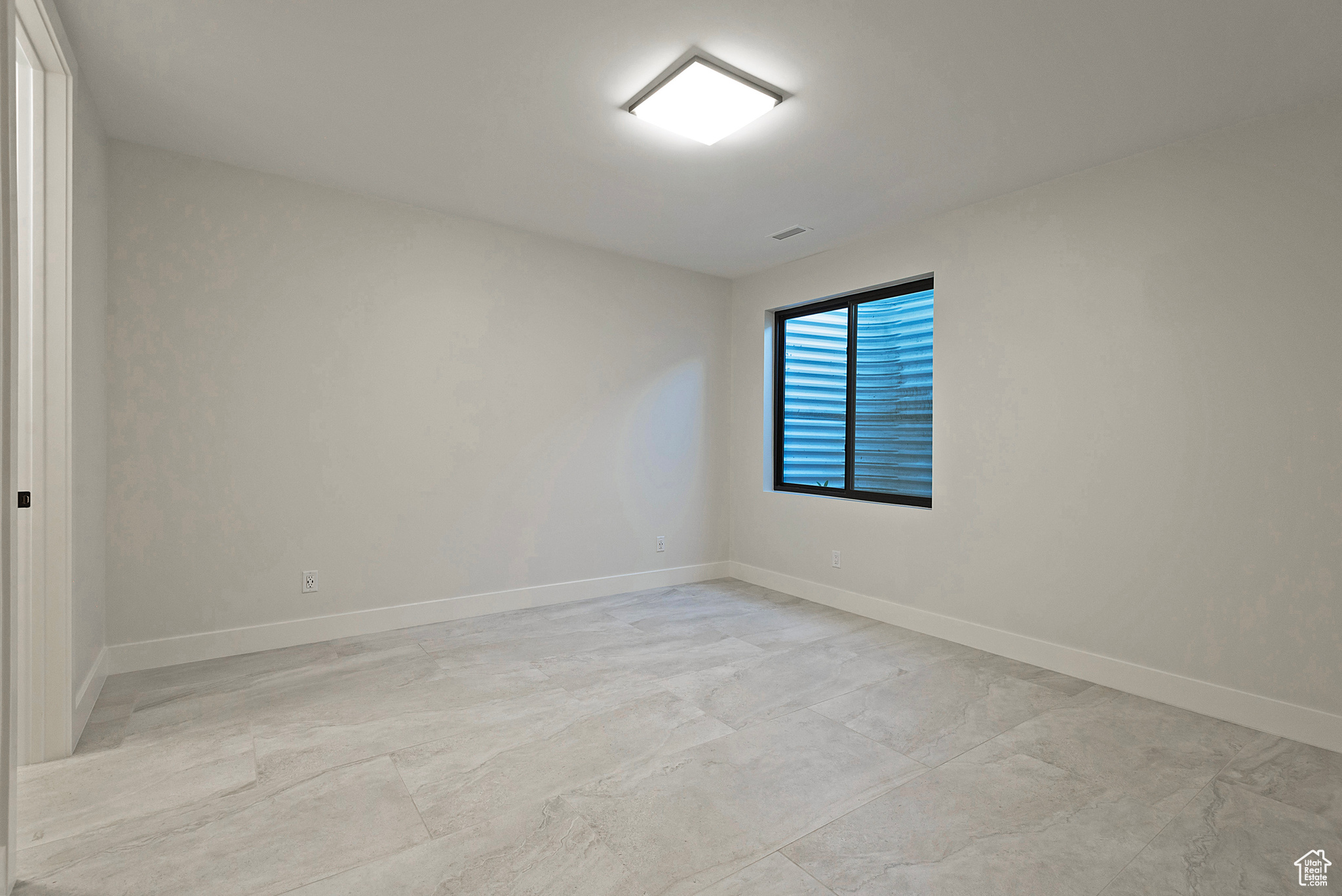 CREEKSIDE - Residential