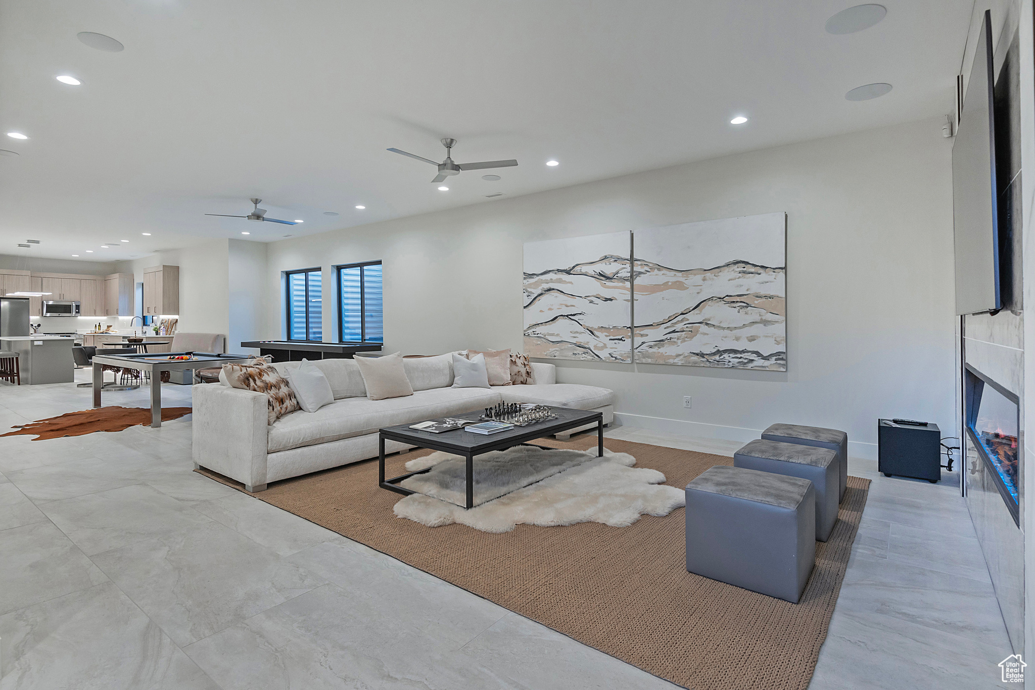 CREEKSIDE - Residential