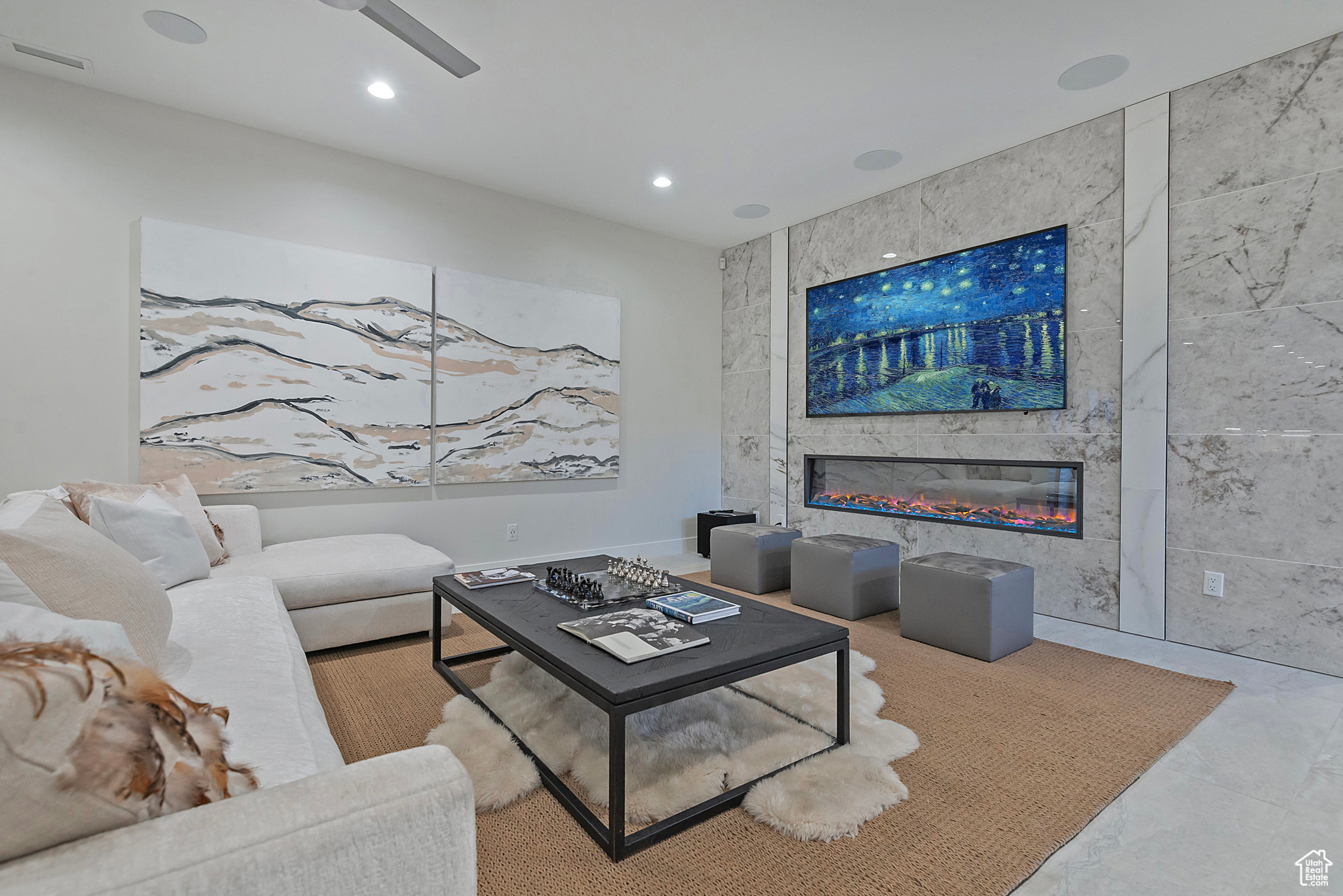 CREEKSIDE - Residential