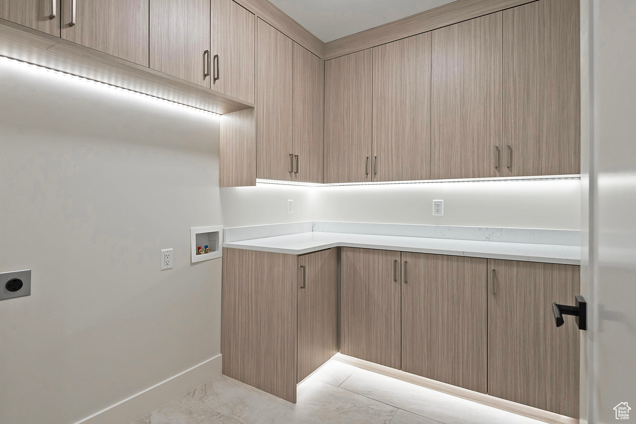 CREEKSIDE - Residential