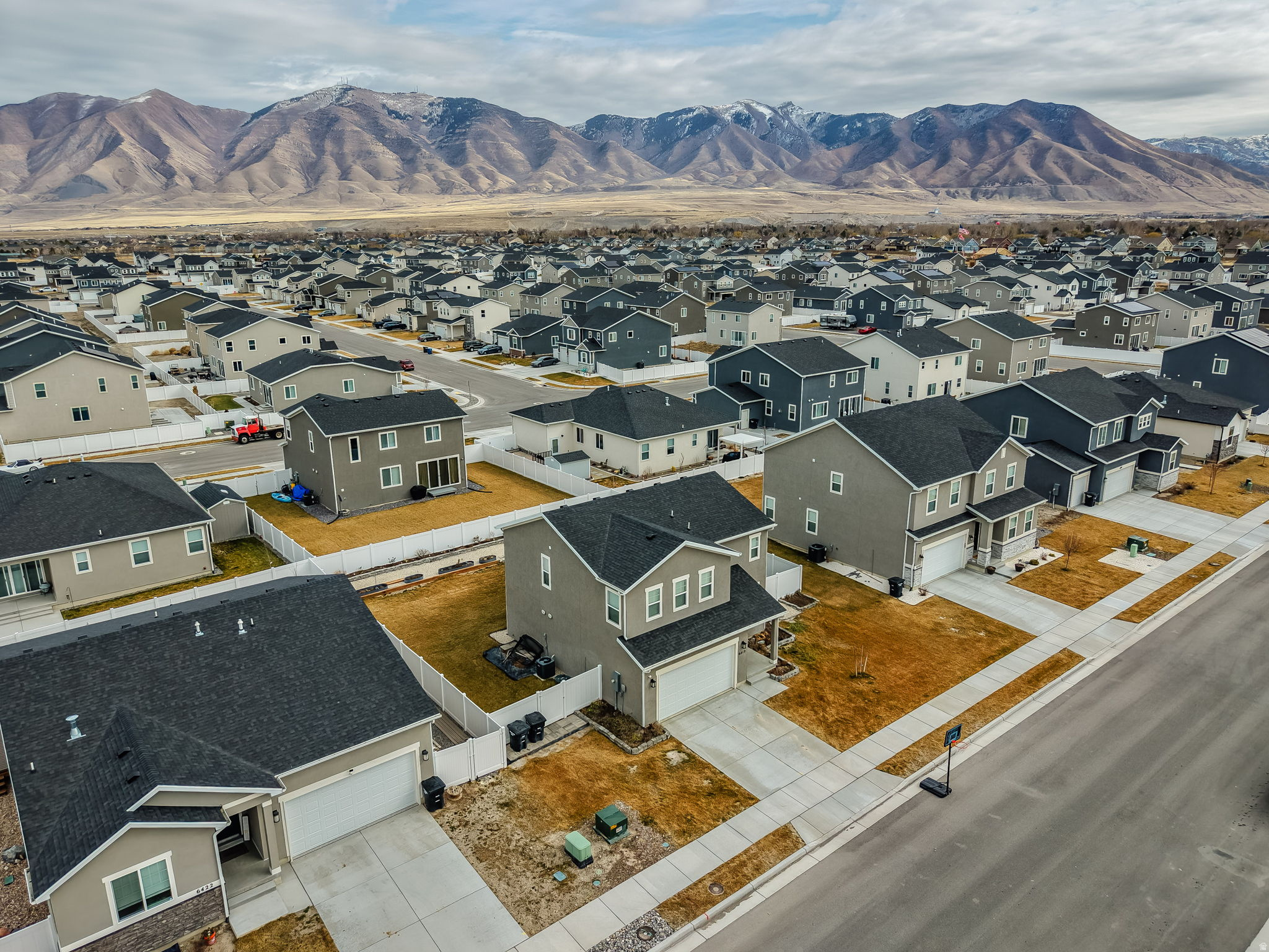 WILD HORSE RANCH - Residential