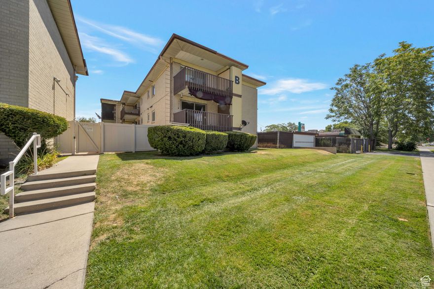 Remodeled condo in The Terraces of Rose Park, a quiet 55+ community near downtown Salt Lake City. Updates include: kitchen and bathroom, quartz countertops, tile, vinyl double pane windows, paint, flooring and more! Views of the mountains and community. Google fiber available. HOA covers snow removal, water, sewer and garbage. Secured and covered off street parking. What a beautiful place to call home!
