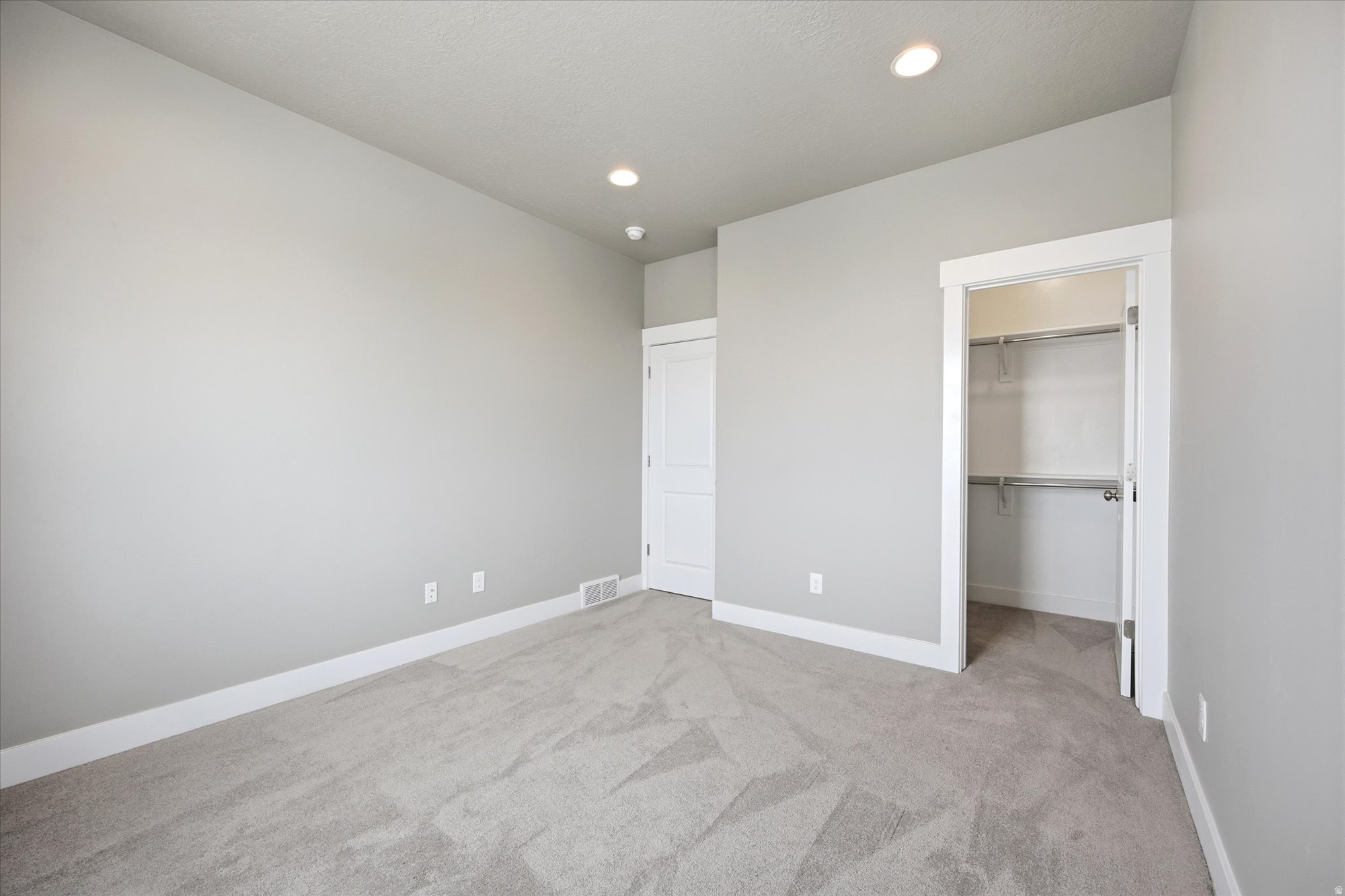 SOMMERGLEN HGHTS 414 - Residential