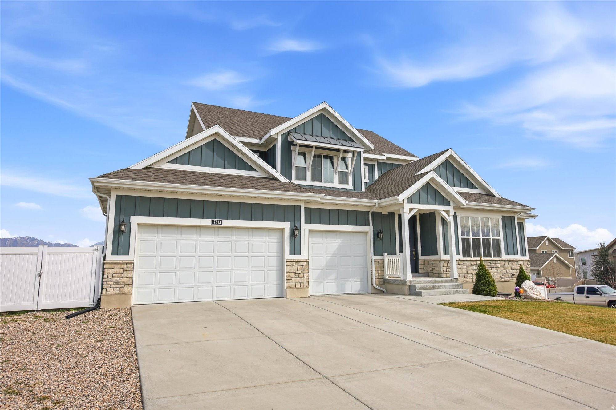 SOMMERGLEN HGHTS 414 - Residential