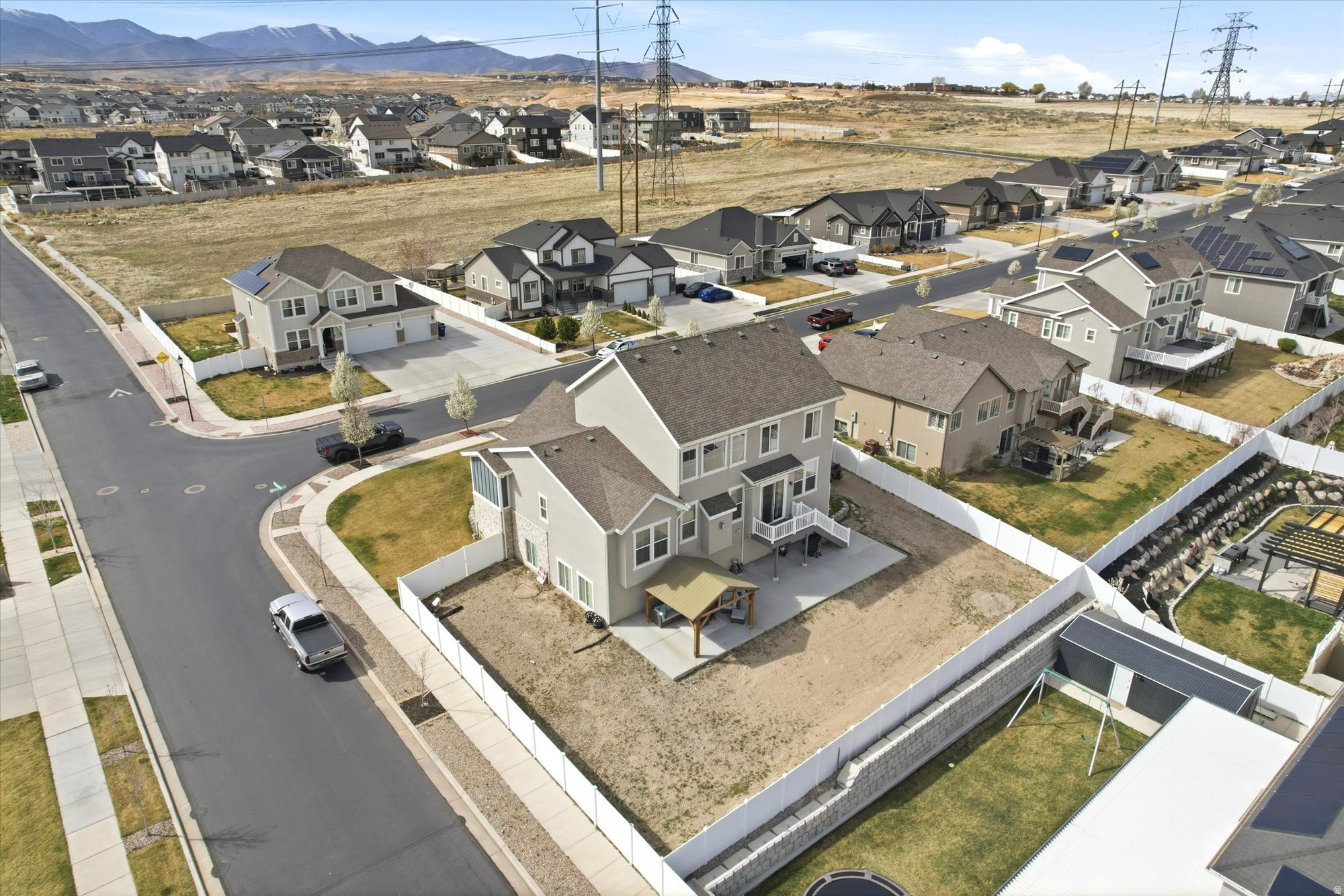 SOMMERGLEN HGHTS 414 - Residential