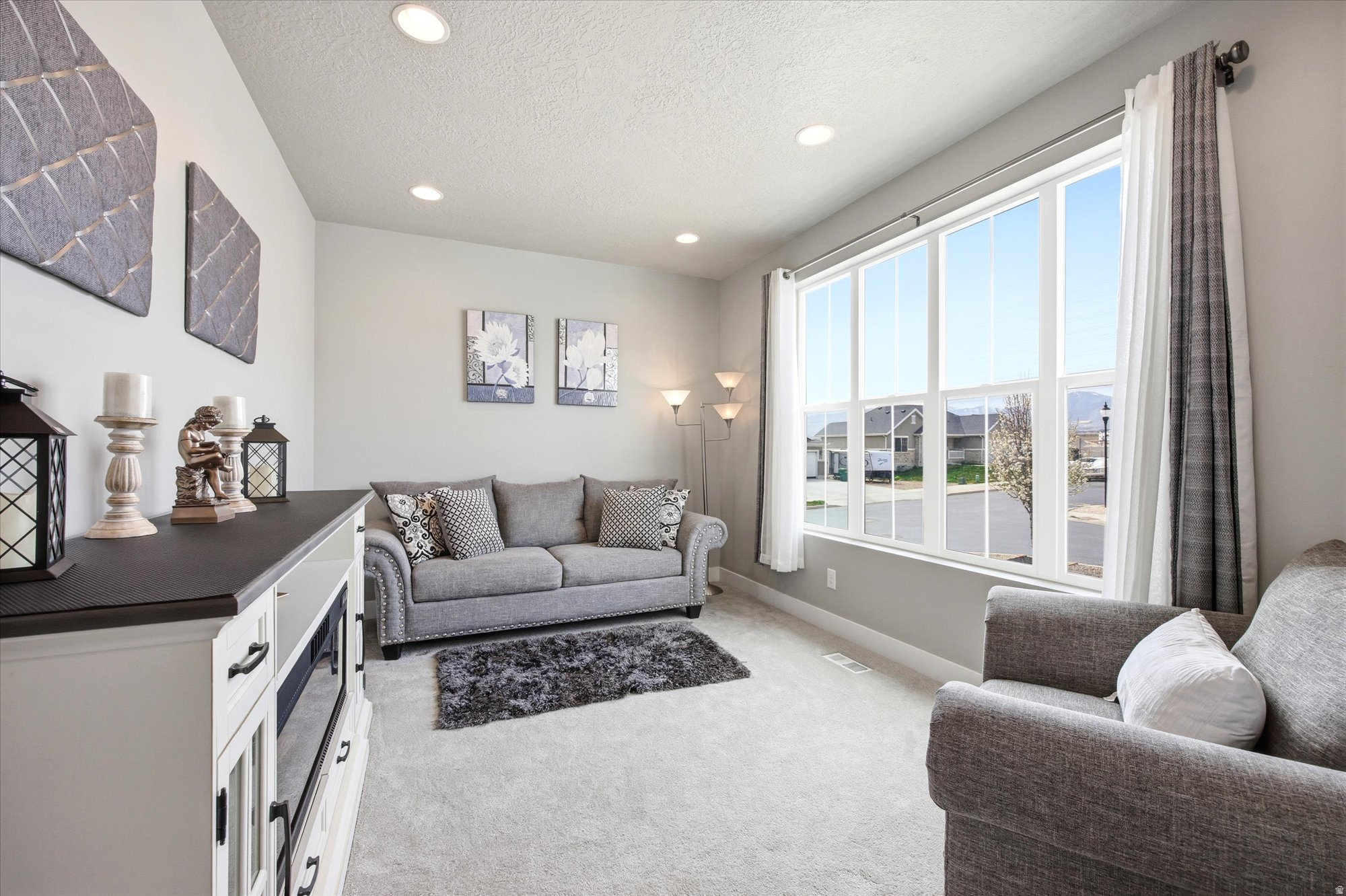 SOMMERGLEN HGHTS 414 - Residential