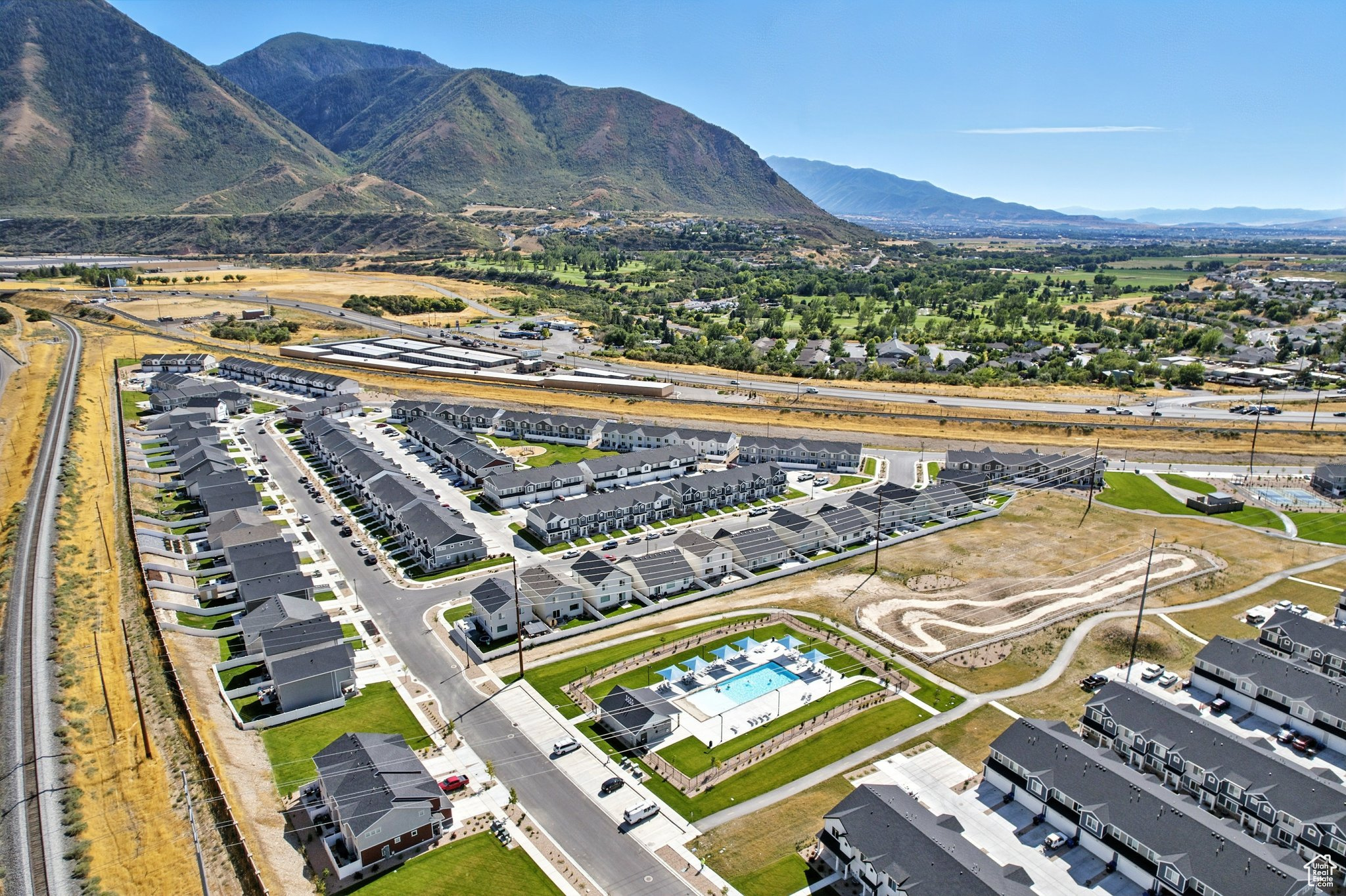 QUIET VALLEY - Residential