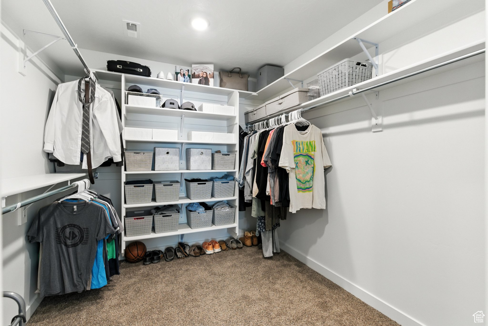 QUIET VALLEY - Residential