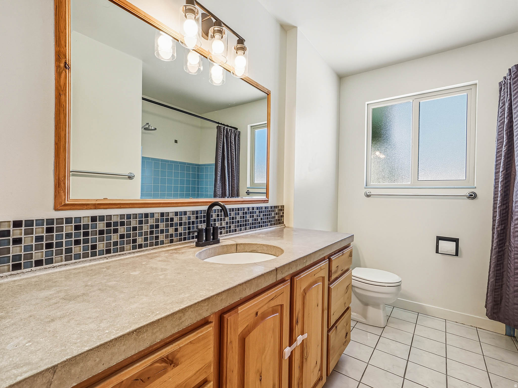 HIGHLAND VALE - Residential