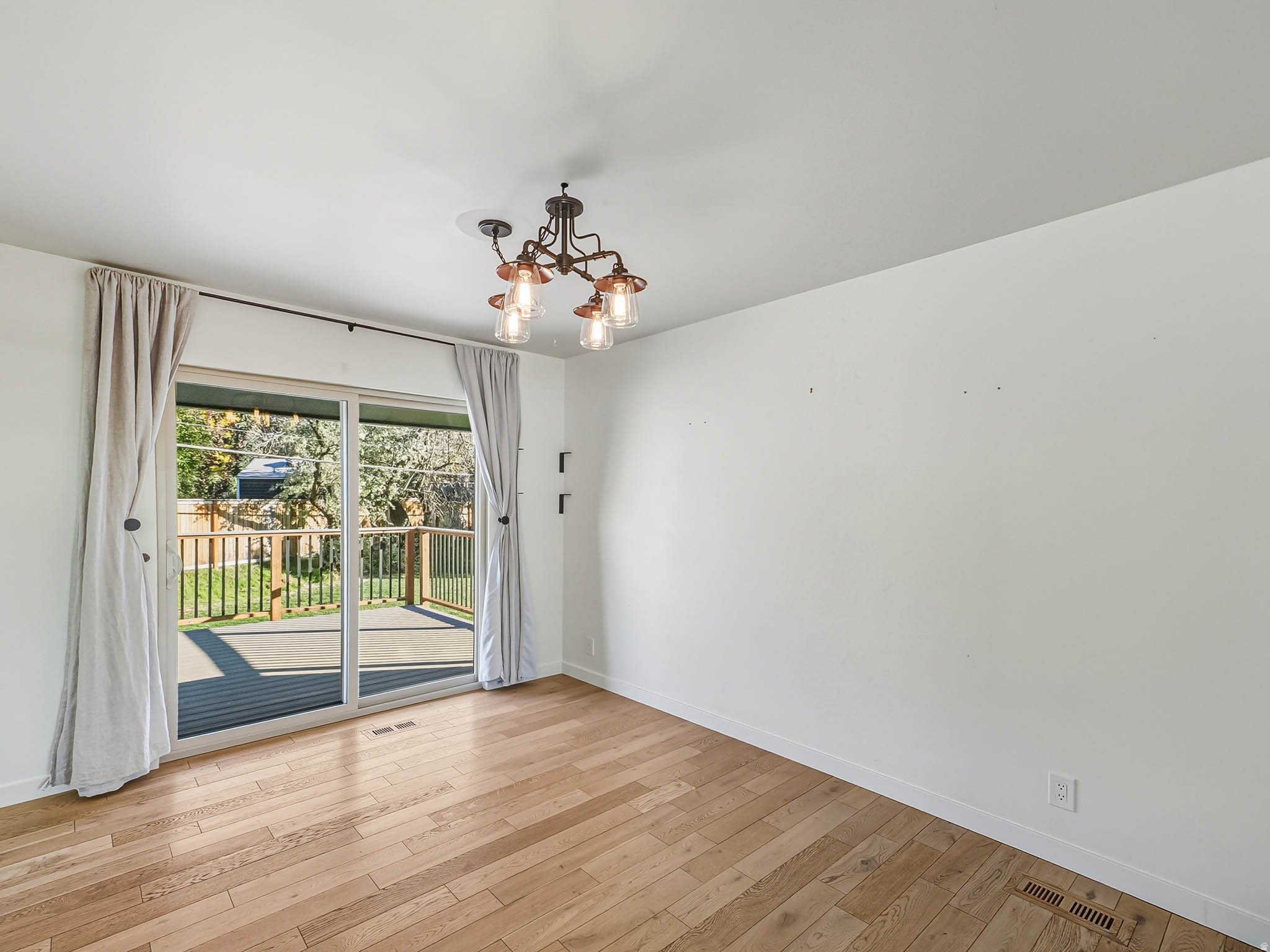 HIGHLAND VALE - Residential