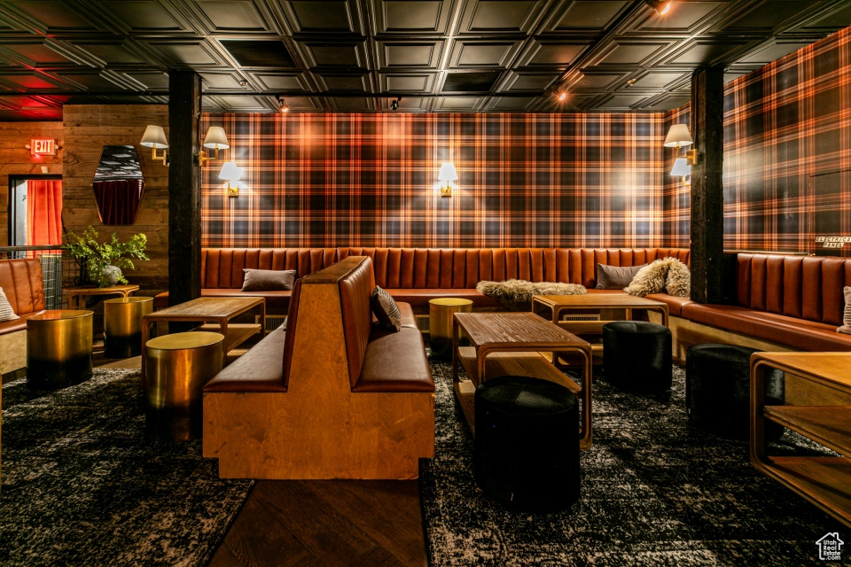 PARK CITY - Commercial Sale