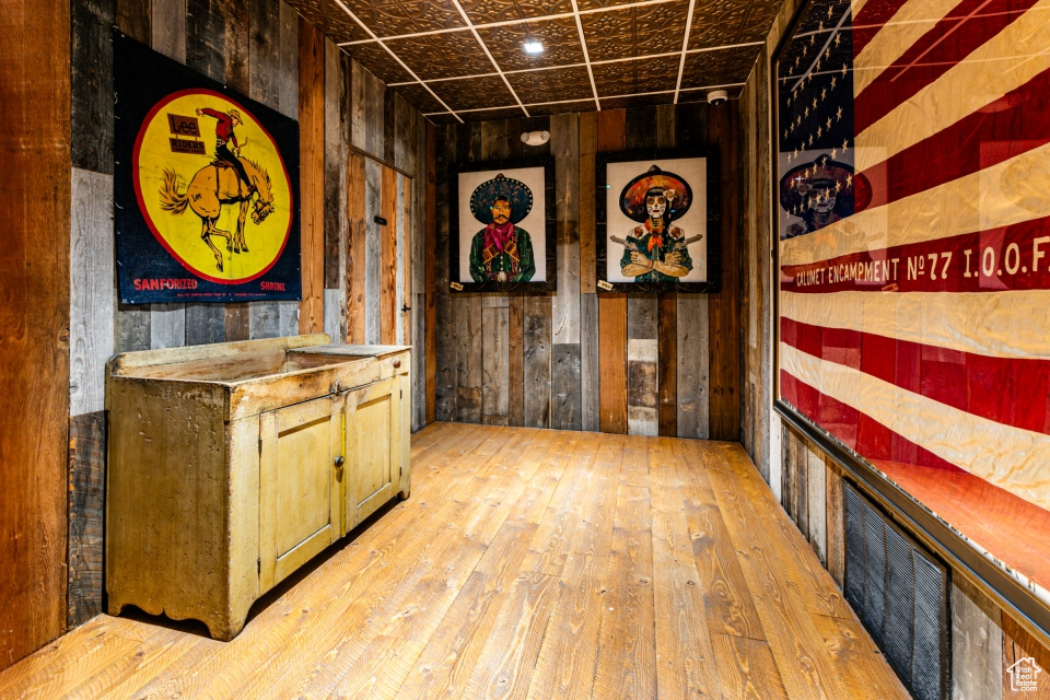 PARK CITY - Commercial Sale