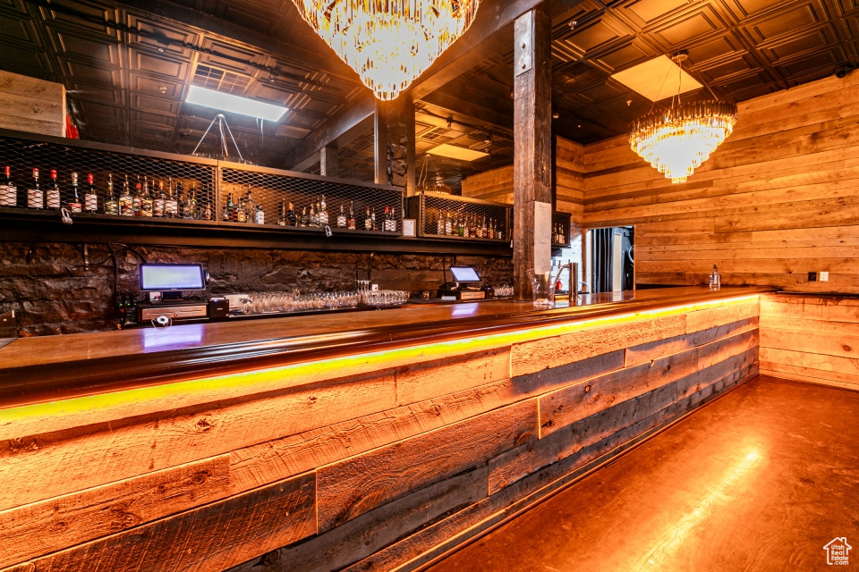 PARK CITY - Commercial Sale