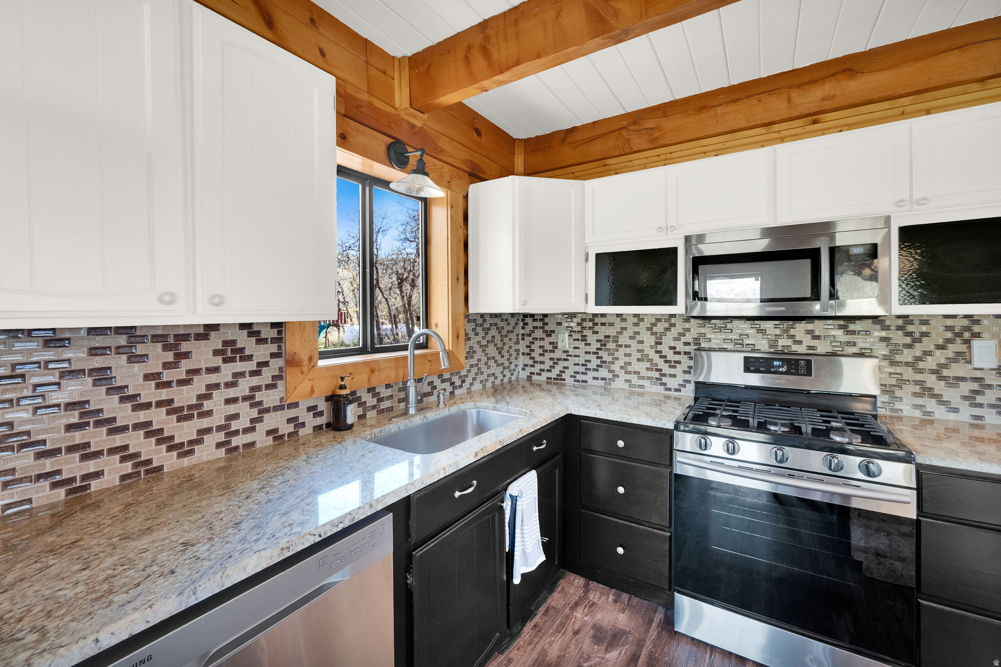 TIMBER LAKES - Residential