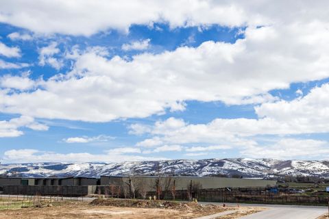 Tiny photo for 798 LAZY WAY #11, Francis, UT 84036 (MLS # 2142714)