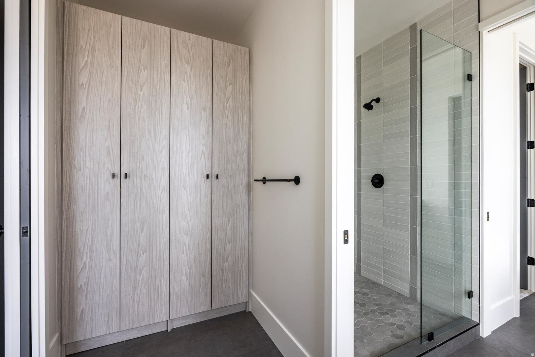 FRONTIER ACRES - Residential