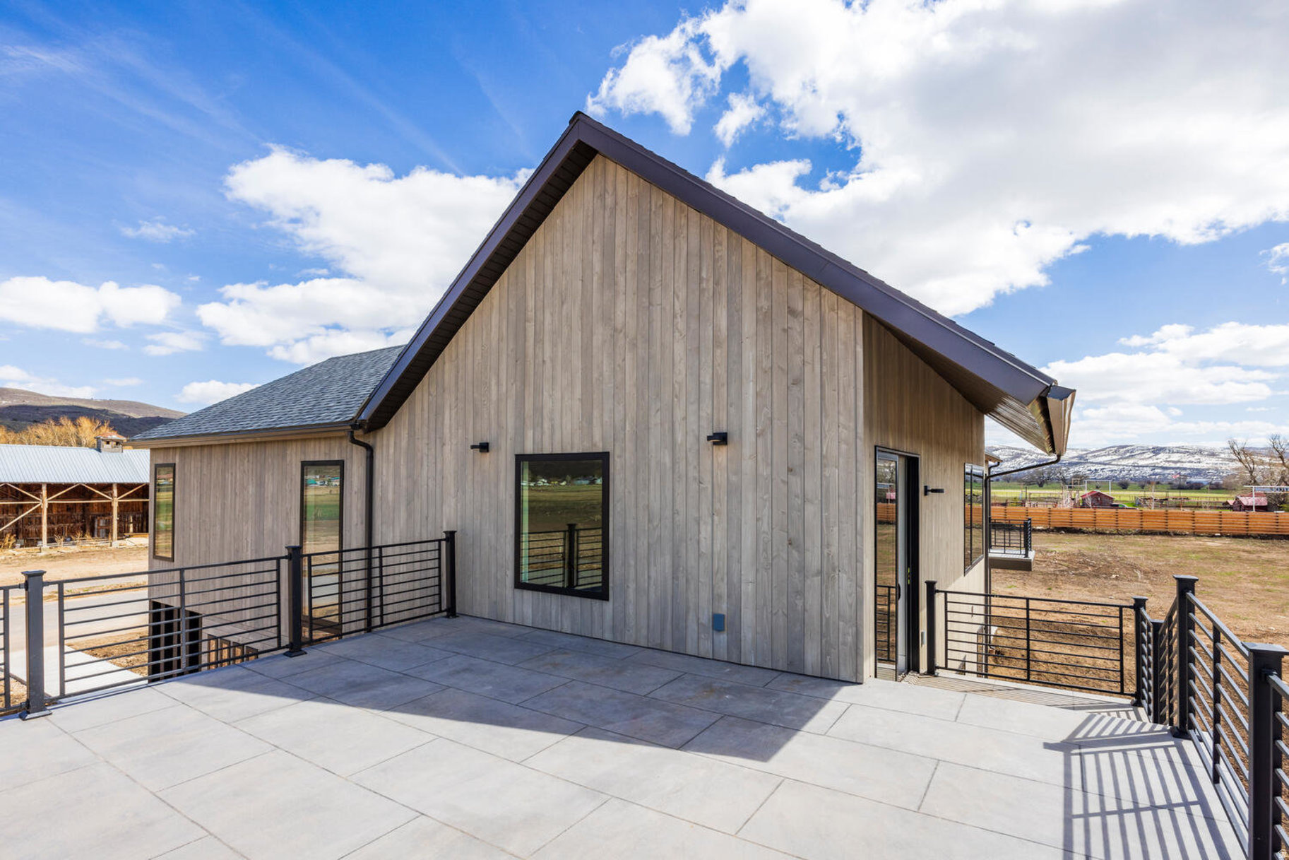 FRONTIER ACRES - Residential